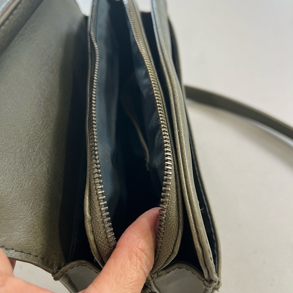 Olive Matt and Nat Vegan Leather Crossbody - Picture 7 of 9
